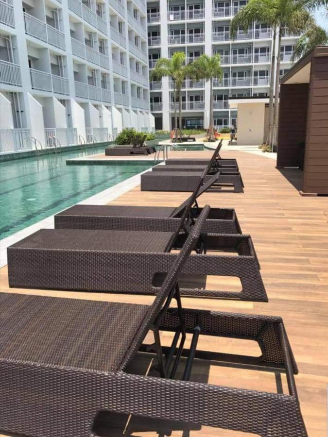 Breeze Residences By Cs Luxe Manila Luaran gambar