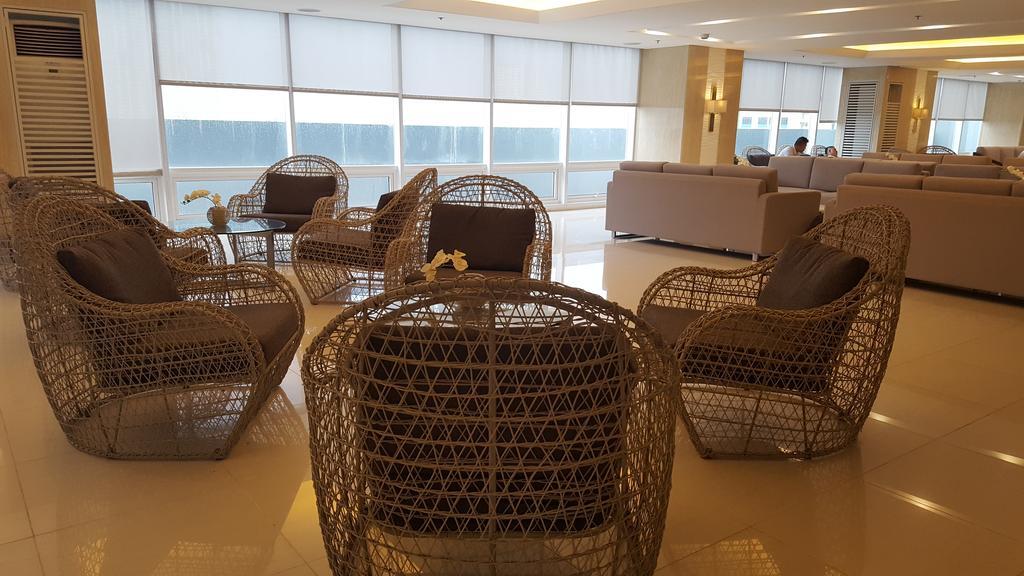 Breeze Residences By Cs Luxe Manila Luaran gambar
