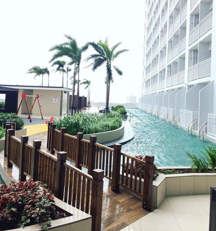 Breeze Residences By Cs Luxe Manila Luaran gambar